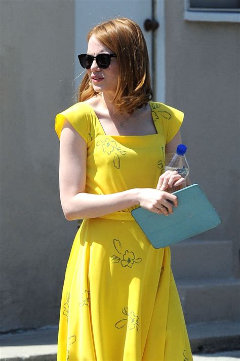 la la land emma stone yellow dress